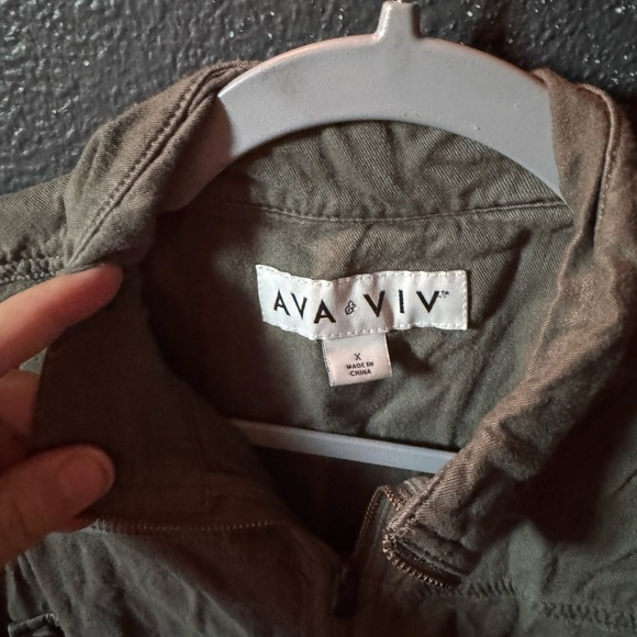 Women’s Ava & Viv Dark Green Utility Vest - Picture 2 of 3